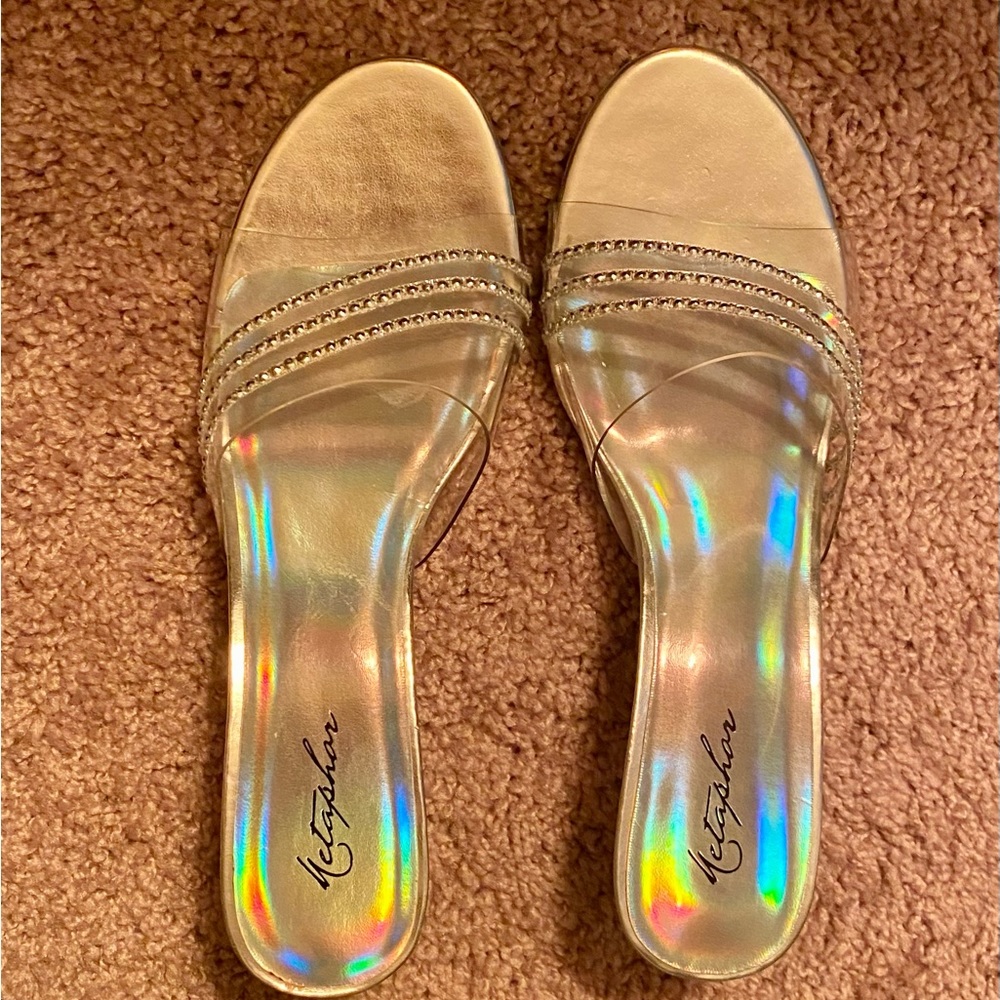 Metaphor“Peggy” Crystal slip on size 5.5